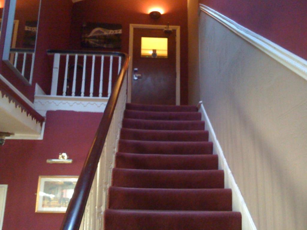 Mersey Hotel Widnes Esterno foto